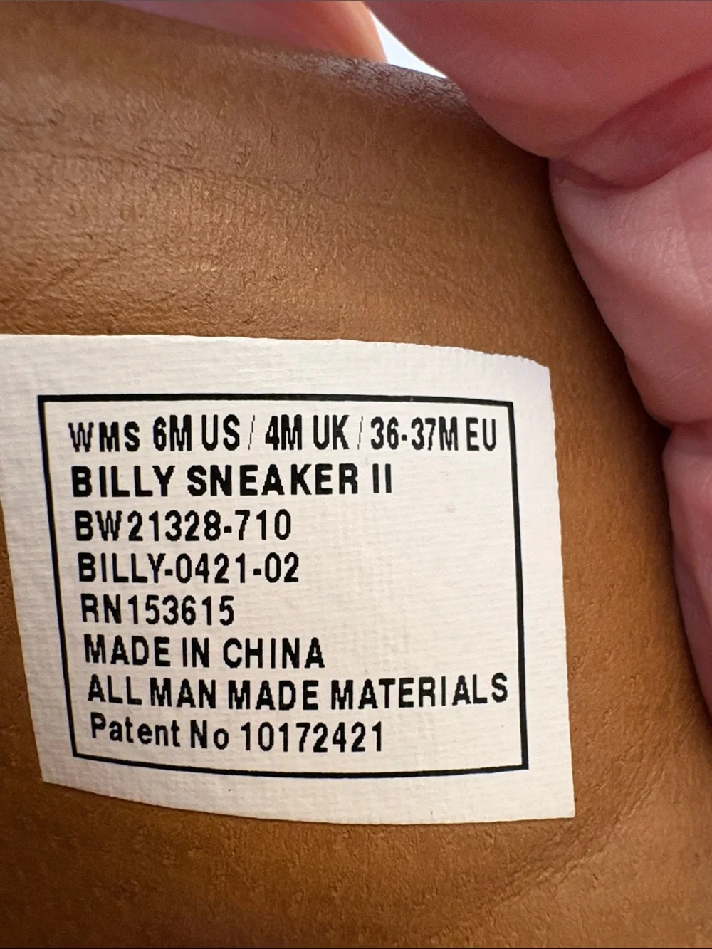 Billy Sneaker II women’s zip around sneakers size 6 in tan/ nice shape